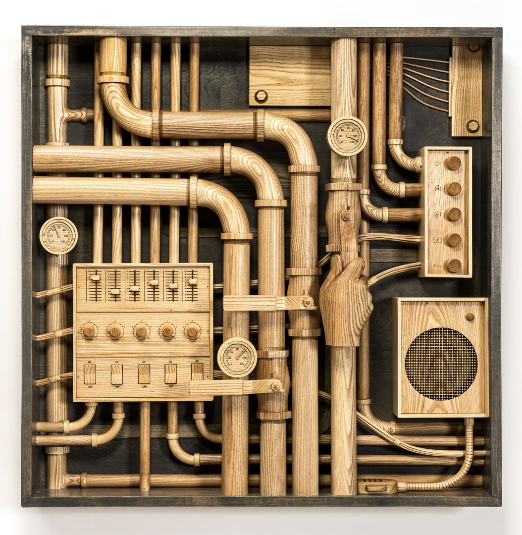 Materials: Ash with Maple box