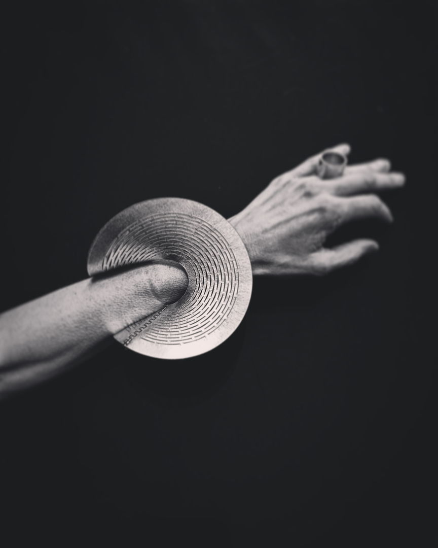 Saddles arrived in the Americas with the Spaniards and evolved into a decorated California style and the simpler working saddles of Texas/New Mexico. Our Saddle and Stirrup lines are inspired by those more practical styles with high pommels and long strands.