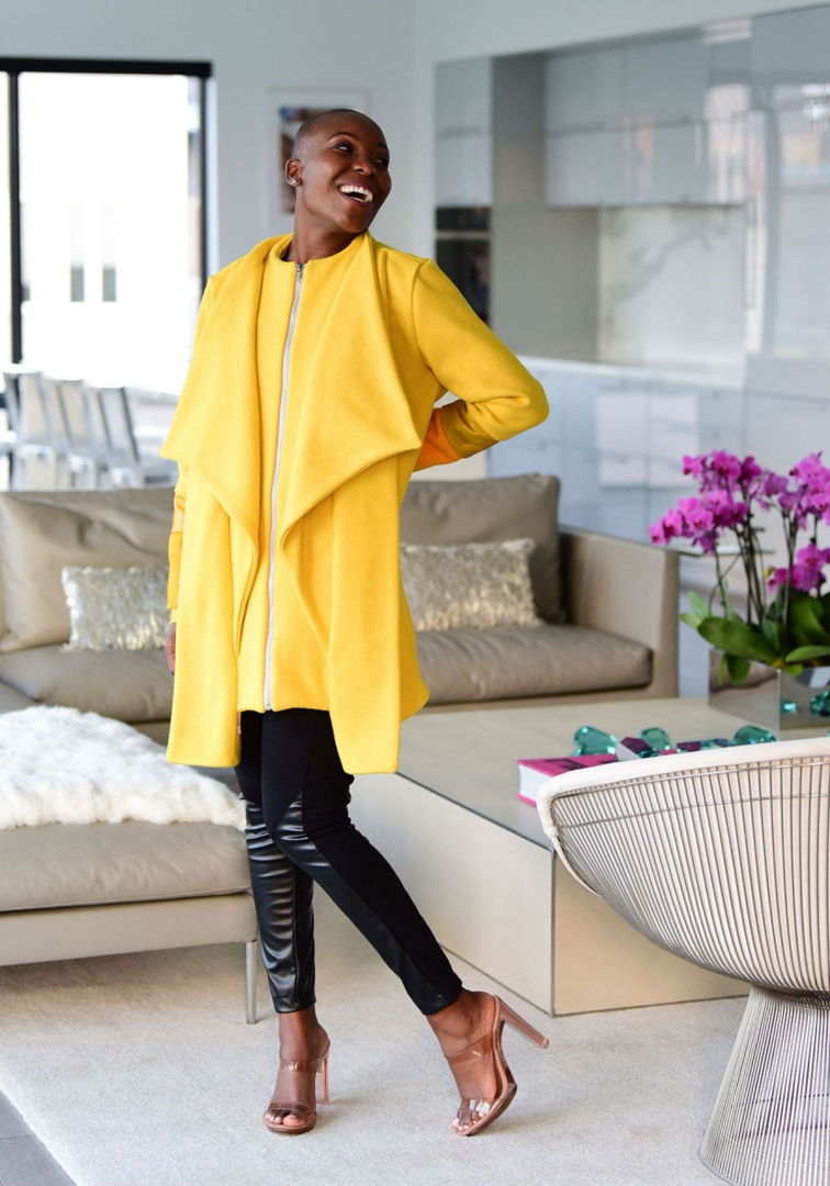 Classic and refined. Perfectly suitable for everyday wear and special occasions  it is handcrafted from soft wool and fully lined. It features a zip-front closure and two pockets  located on the side seams.