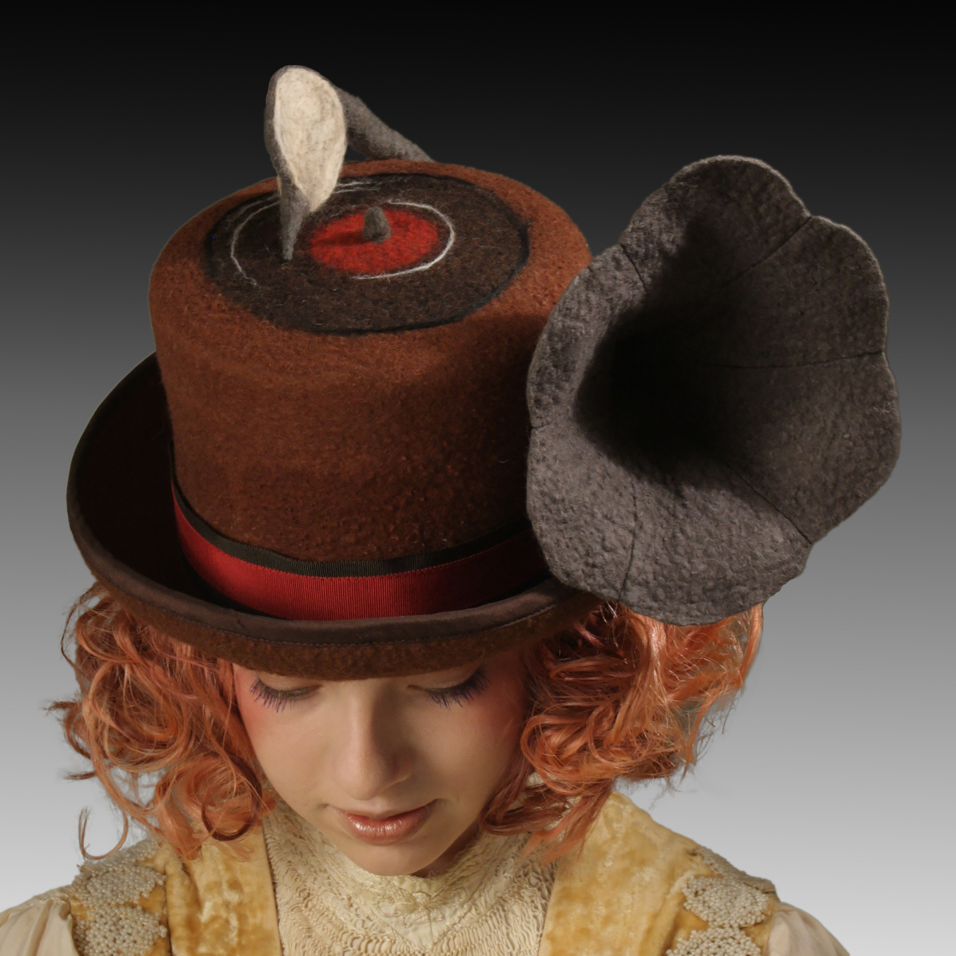 felted tophat made to look like a gramophone