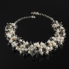 necklace with cluster of pearl beads