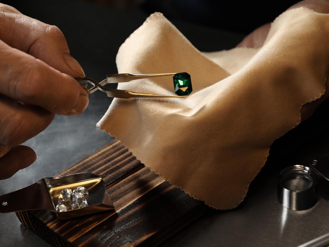 jewelry making showing artisan hands